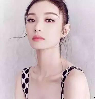 美颈 女明星,揭秘娱乐圈颈间风情