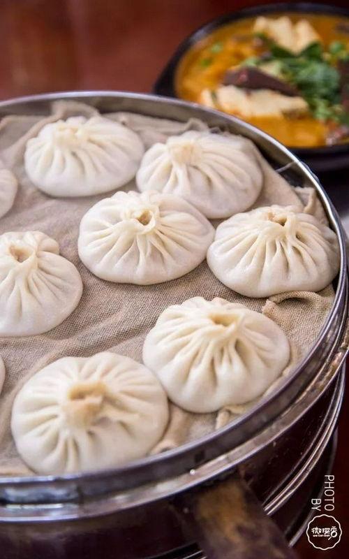 胖二舅灌汤包爆料视频,揭秘传统美食的独特魅力