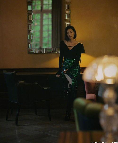刘雯明星复古写真,穿越时光的时尚演绎